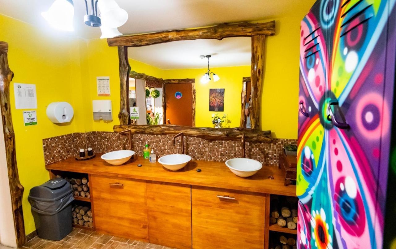 Hostel Adn Algo De Nosotros - Malaika *