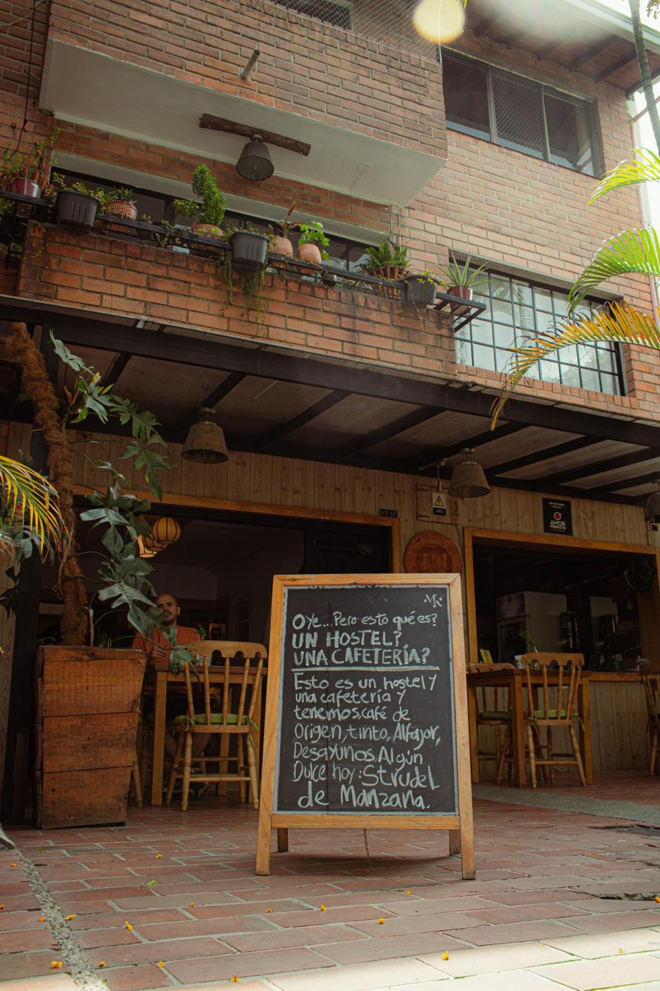 Hostel Adn Algo De Nosotros - Malaika *