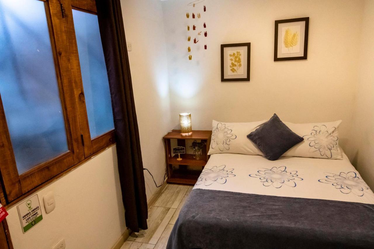 Adn Algo De Nosotros - Malaika Hostel Medellín